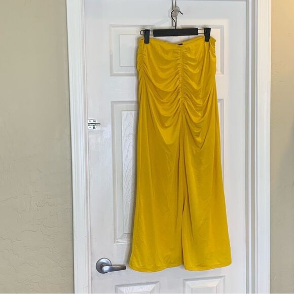 House of Harlow 1960 Ruched Strapless Dress in  Golden Yellow Size Small - Picture 3 of 9